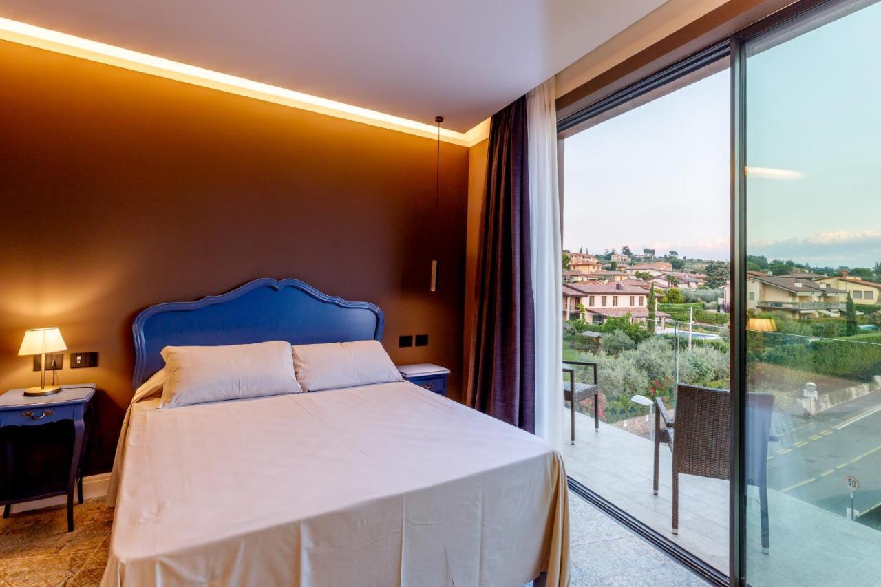 Junior Suite mit Terrasse und Seeblick