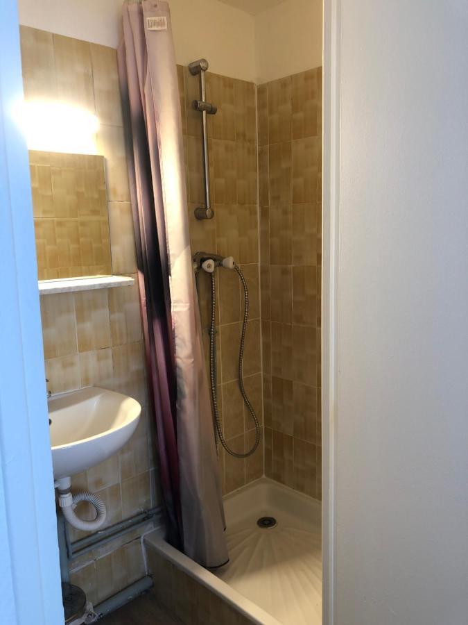 Standard Doppelzimmer mit Dusche