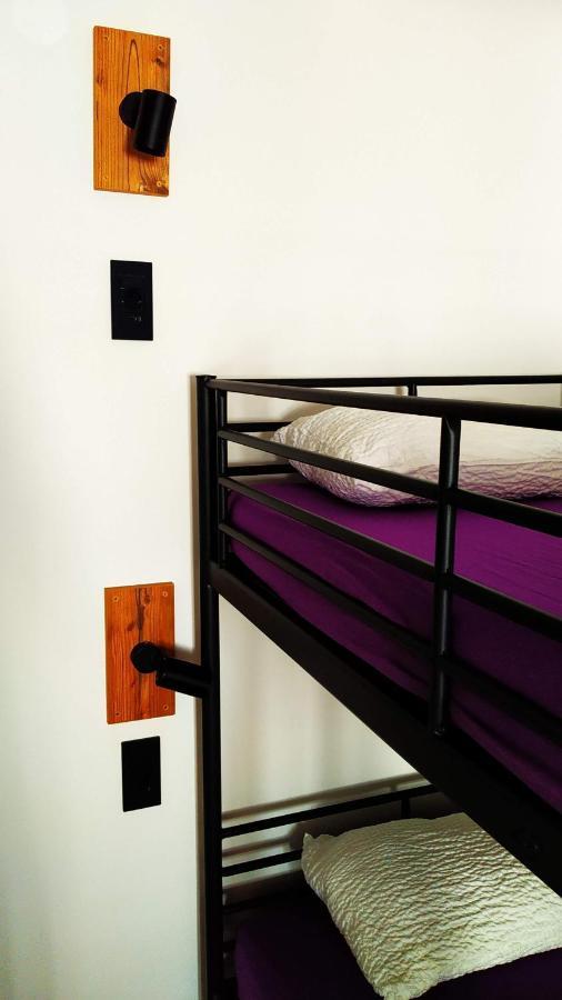 Vierbettzimmer mit Gemeinschaftsbad