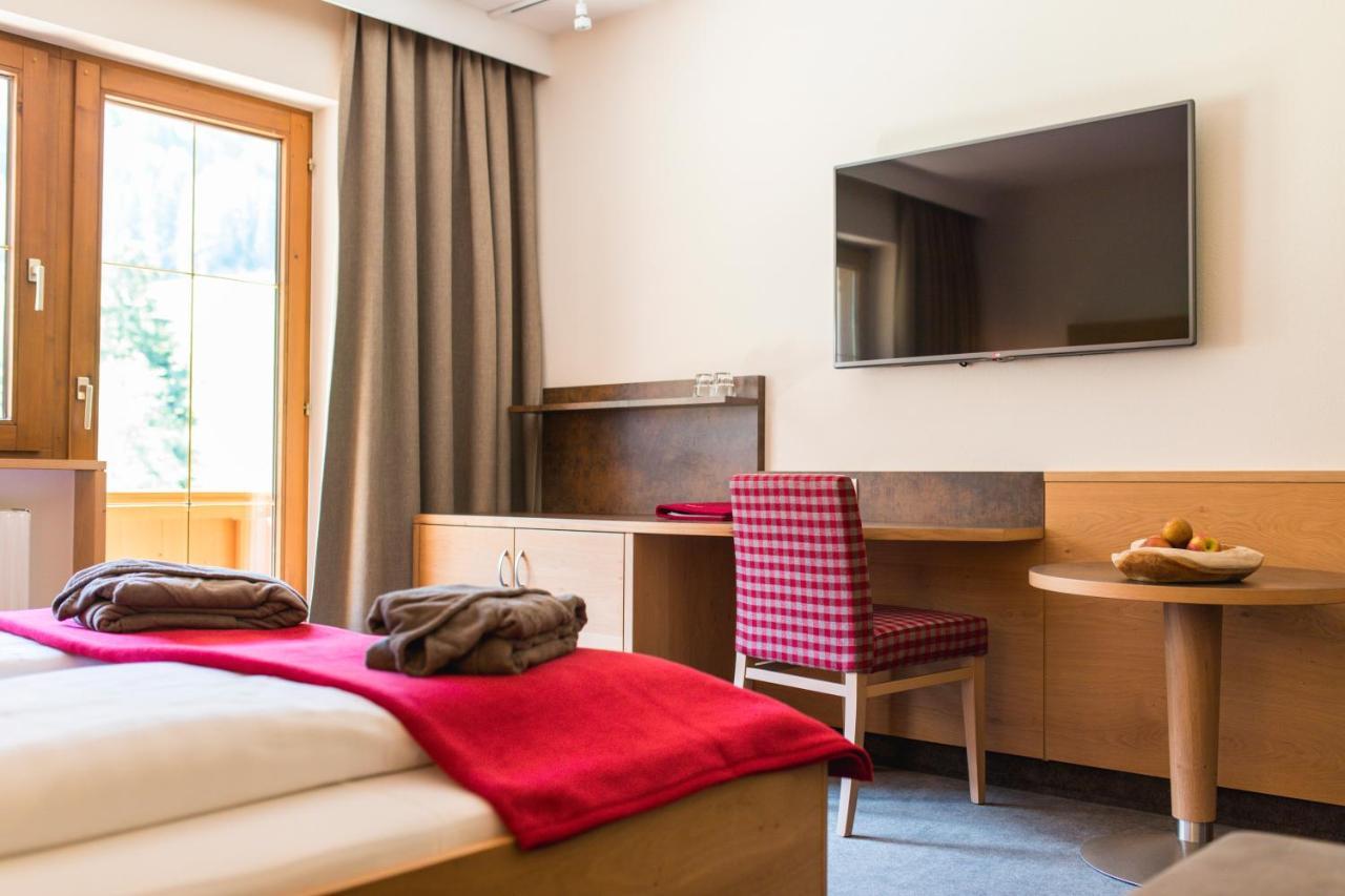 Comfort Doppel- oder Zweibettzimmer mit Gartenblick