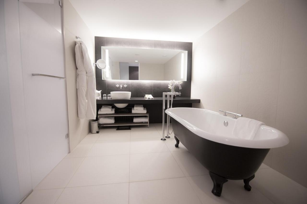 Premium Zimmer mit Kingsize-Bett und Schlafsofa