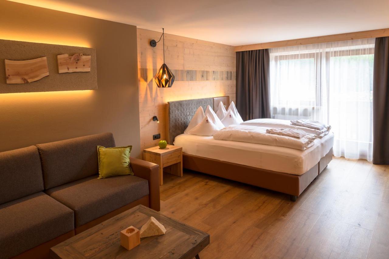 Doppelzimmer mit Balkon