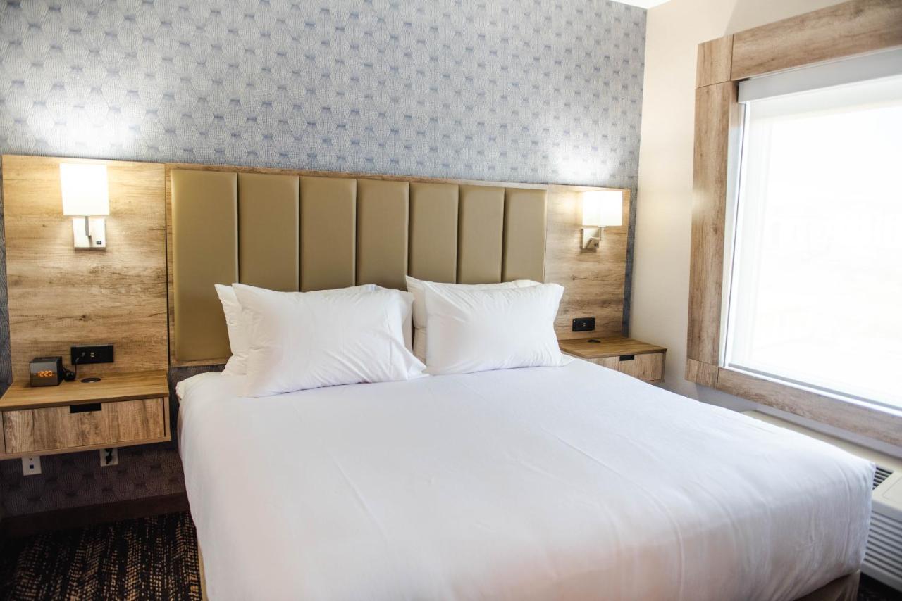 Suite mit Kingsize-Bett mit Whirlpool
