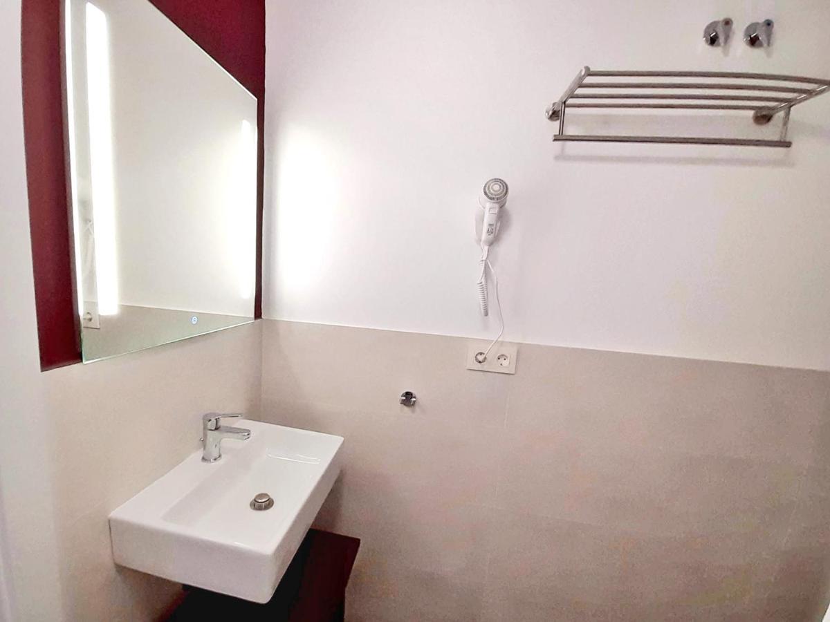 Doppelzimmer mit Balkon