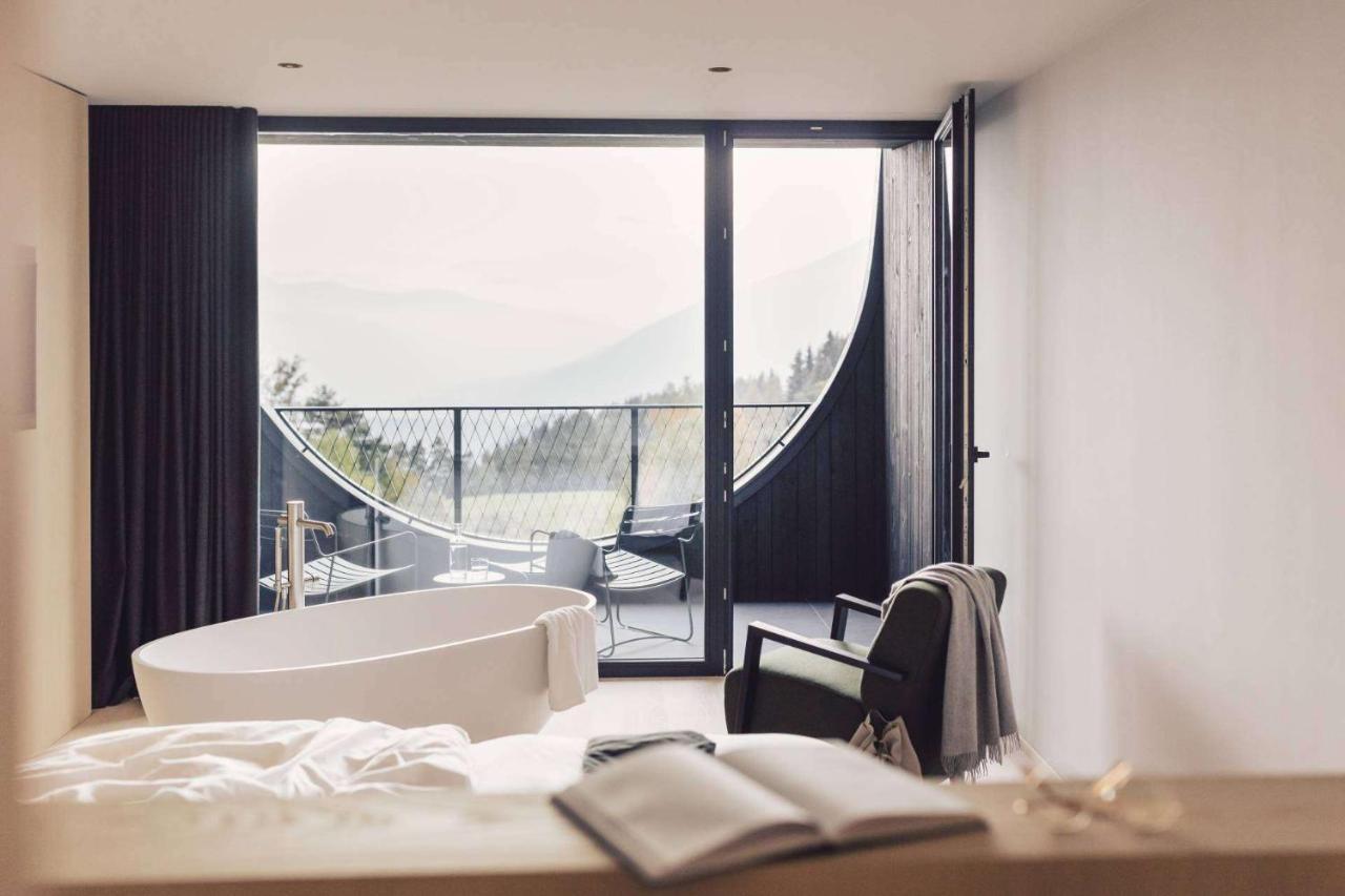 Suite mit Bergblick