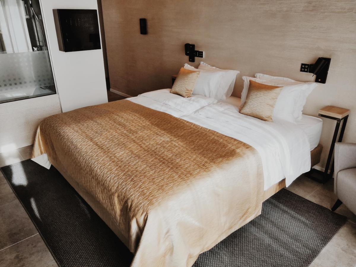 Deluxe Doppelzimmer mit Balkon und Meerblick