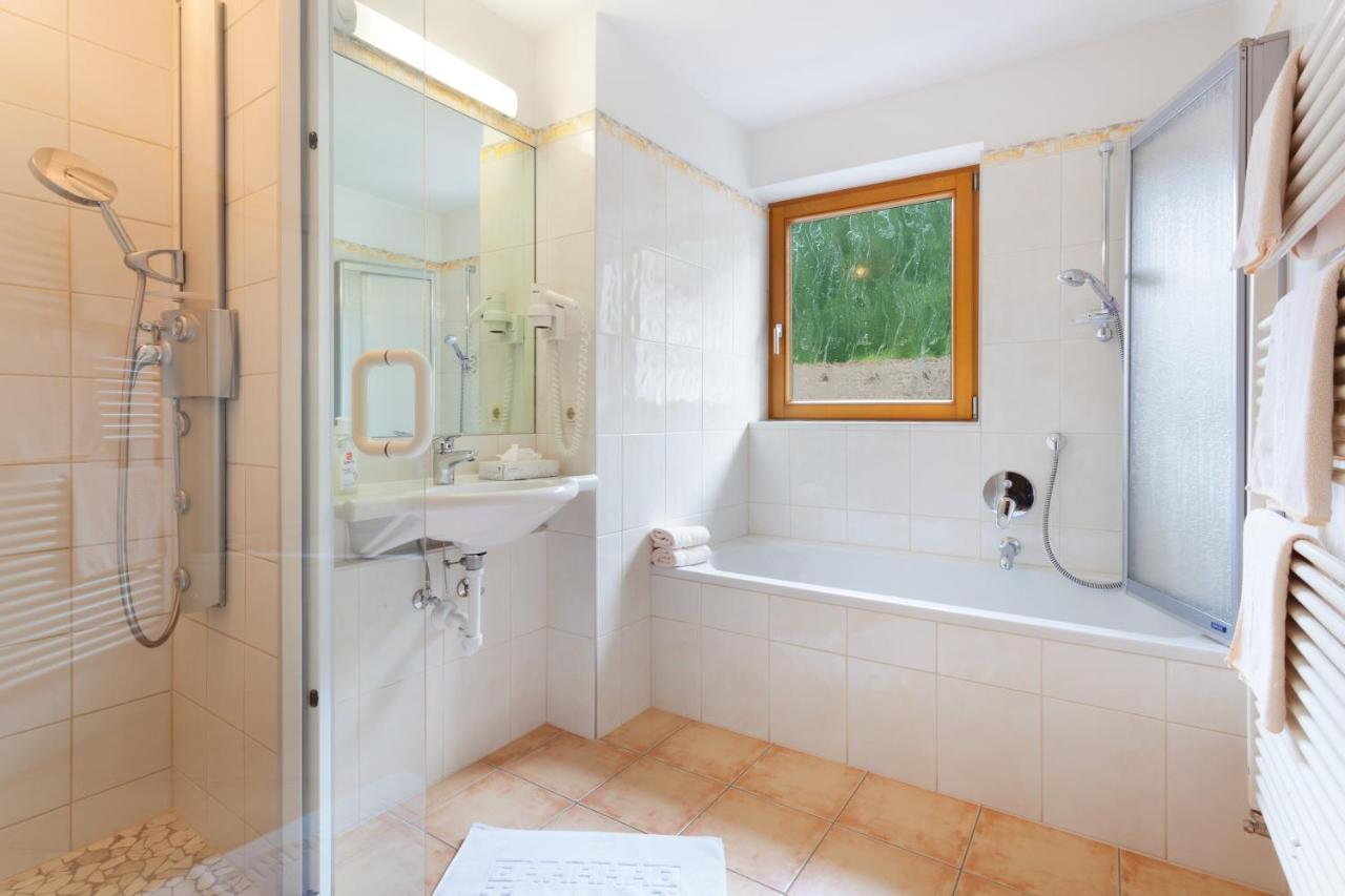 Apartment mit 4 Schlafzimmern und einem Balkon