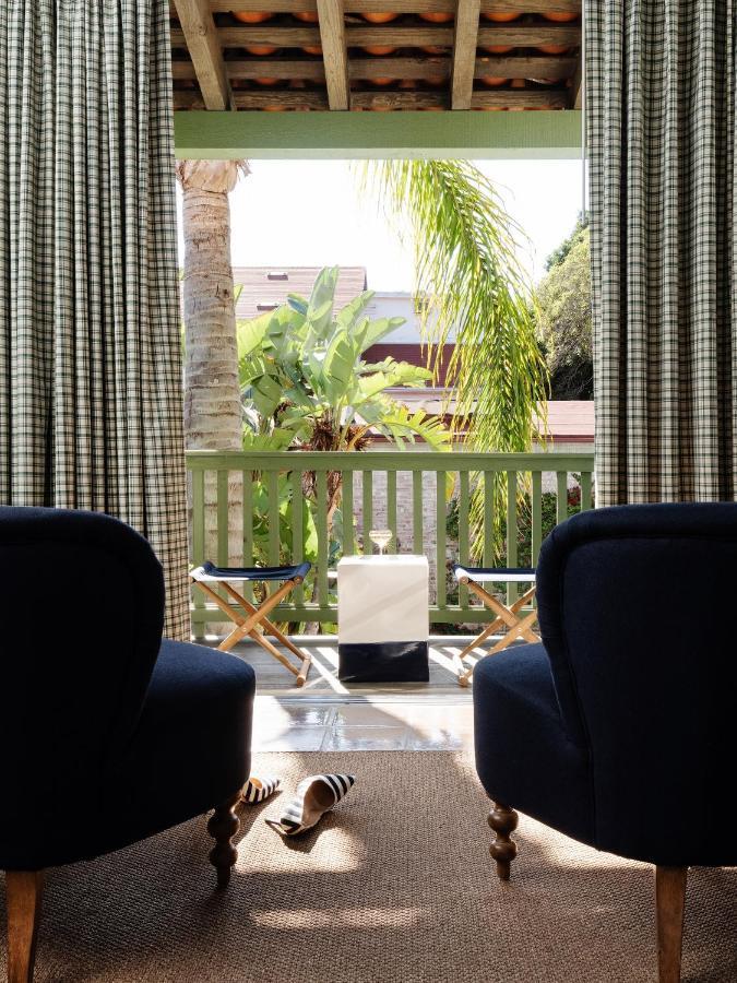 Studio Balcony