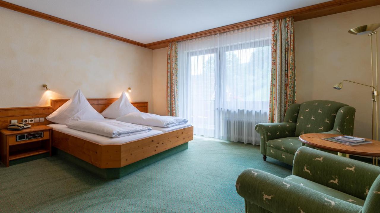 Doppelzimmer mit Balkon