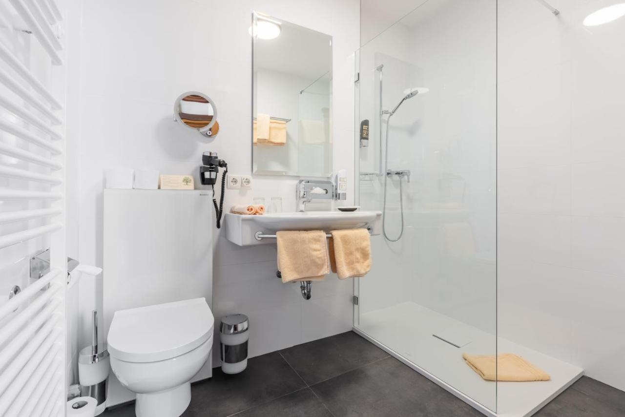 Doppelzimmer mit Balkon