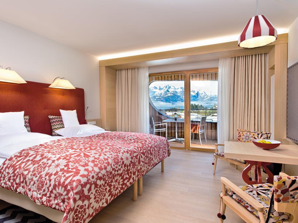Doppelzimmer mit Panoramablick auf die Berge
