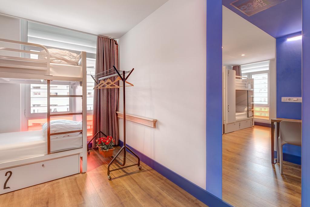 Privates Zimmer mit 4 Betten