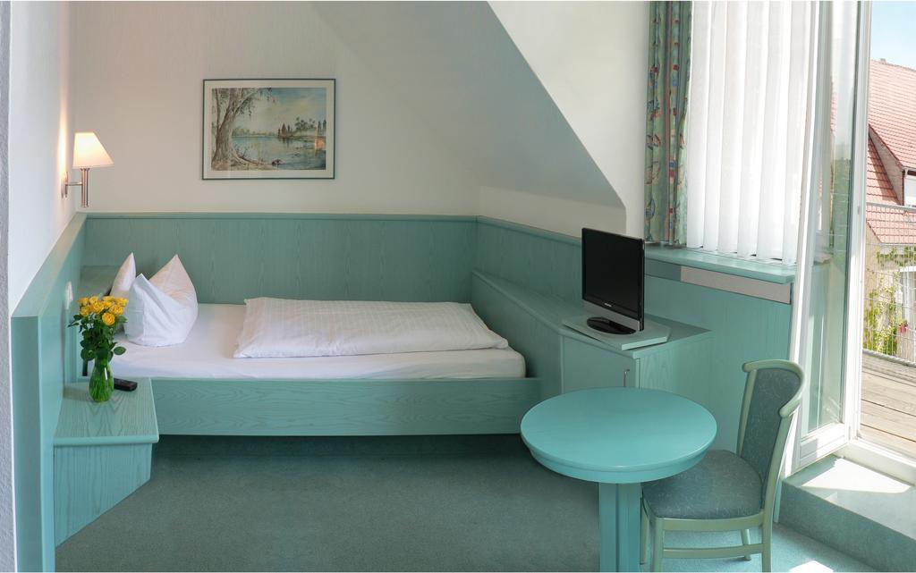 Einzelzimmer zum Innenhof
