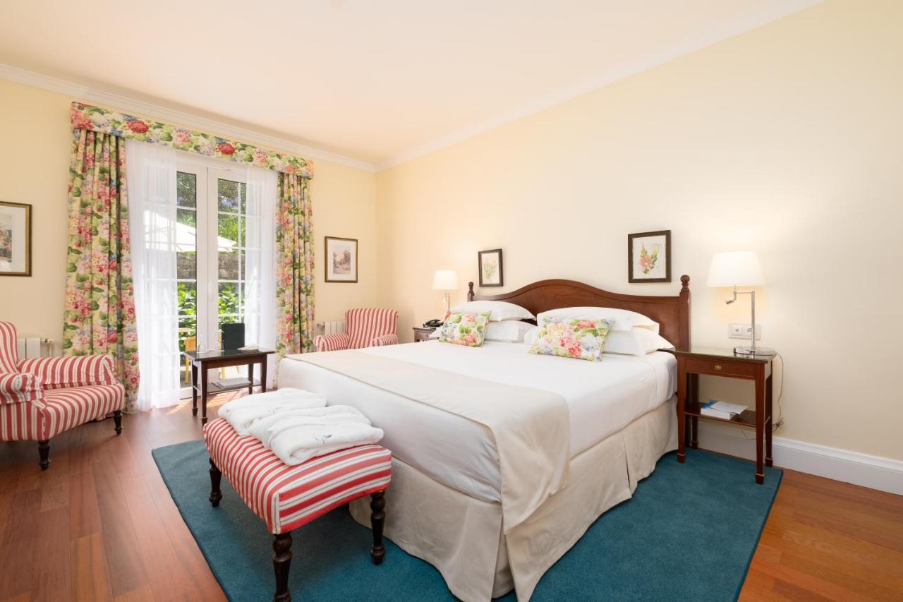 Doppel-/Zweibettzimmer mit Blick auf den Golf