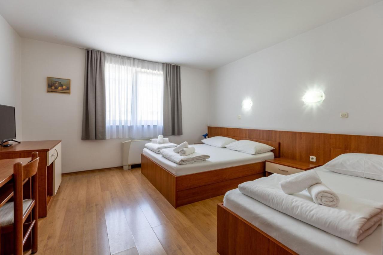 Standard-Dreibettzimmer