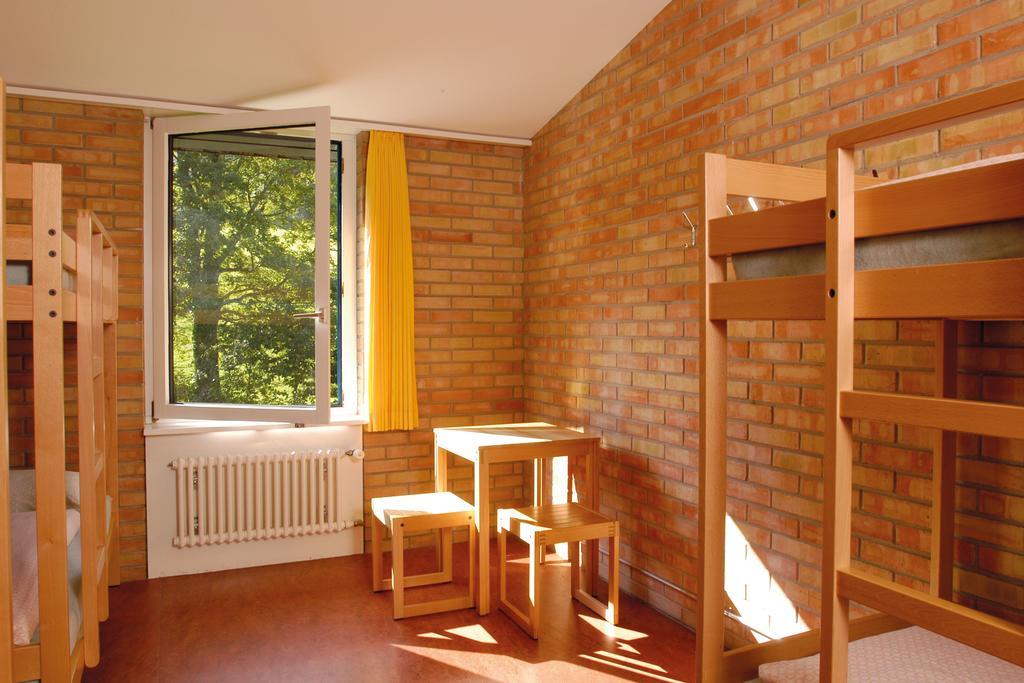 Zweibettzimmer mit Gemeinschaftsbad