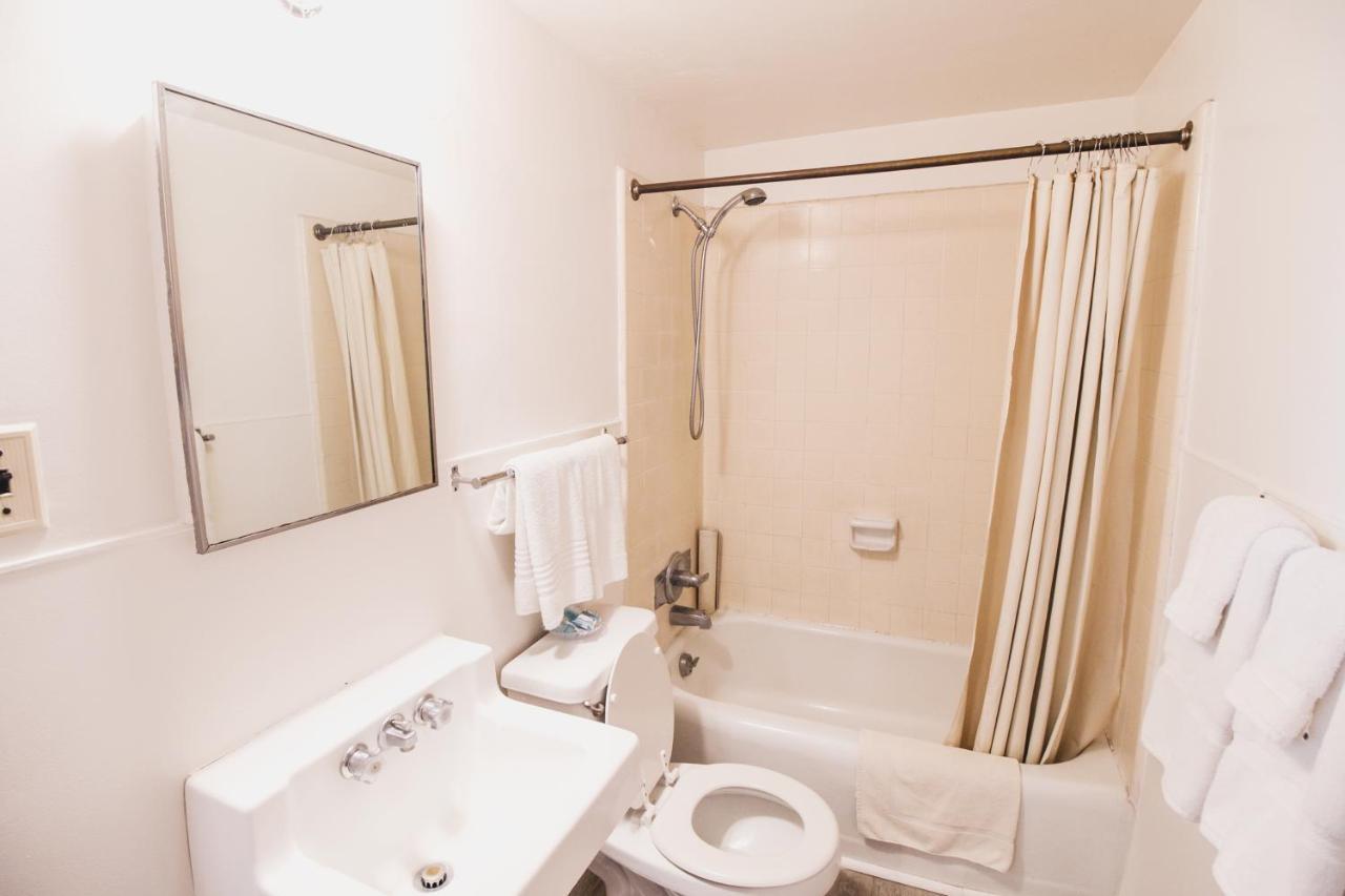 Deluxe Studio mit 2 Queensize-Betten und voll ausgestatteter Küche