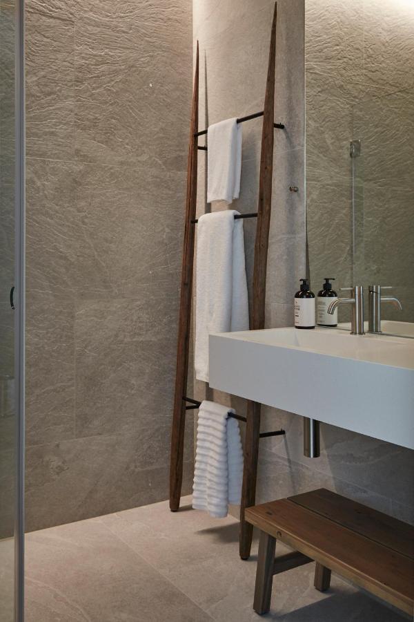 Suite mit Kamin und Zugang zur Sauna