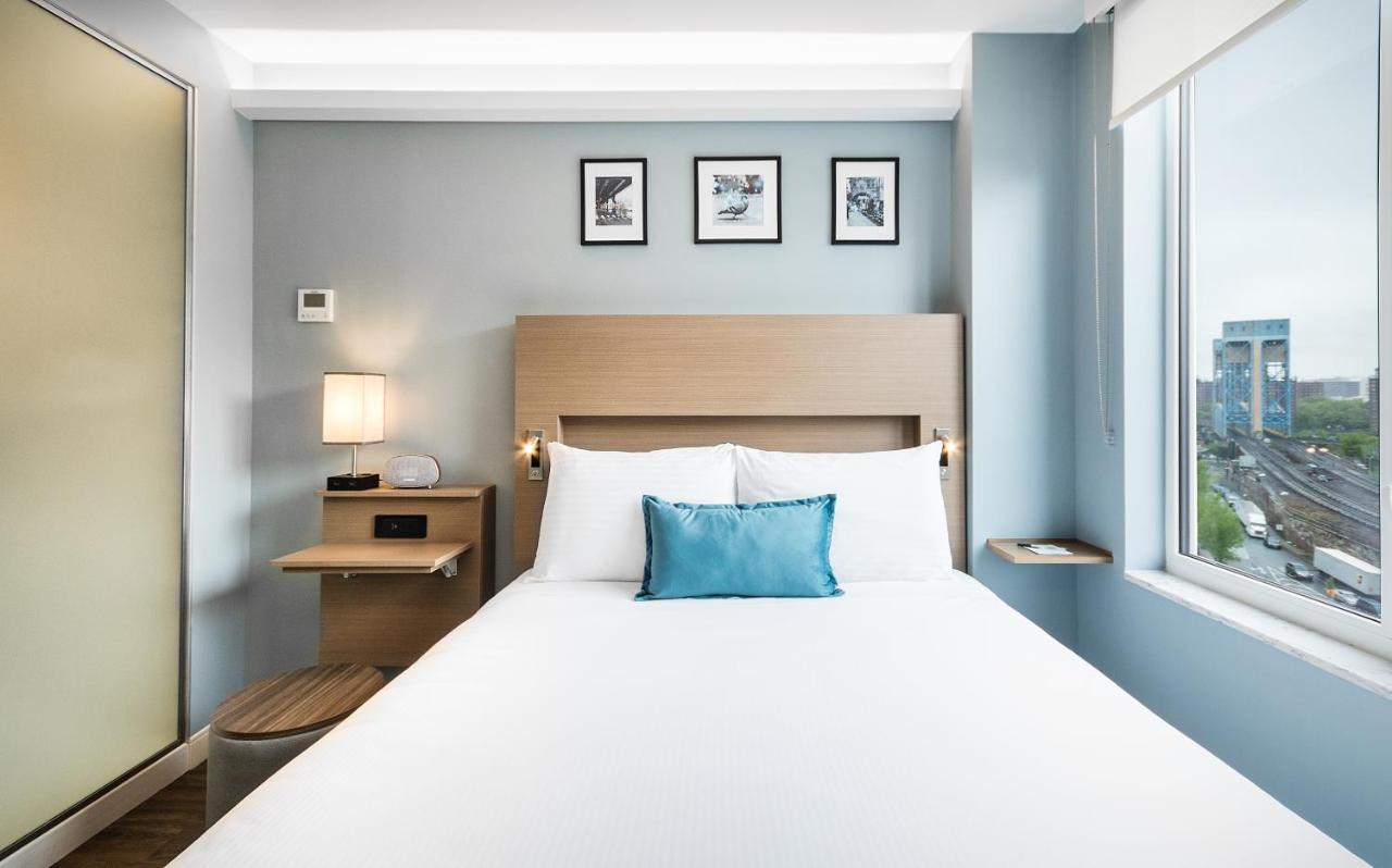 Deluxe Zimmer mit Queensize-Bett - Nichtraucher