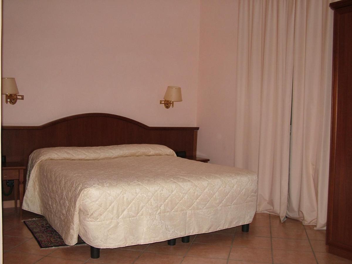 Doppel- oder Zweibettzimmer zur Einzelnutzung