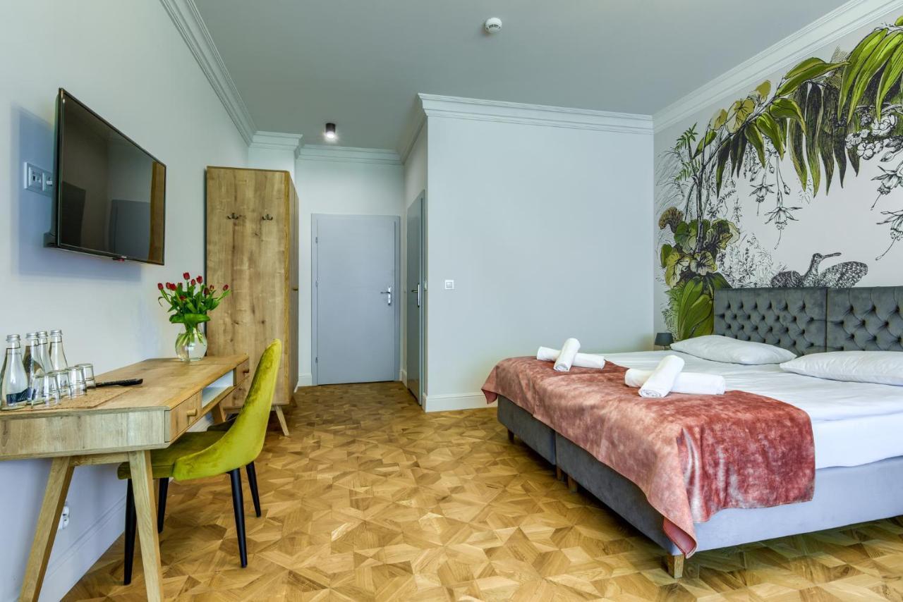 Doppel- oder Zweibettzimmer