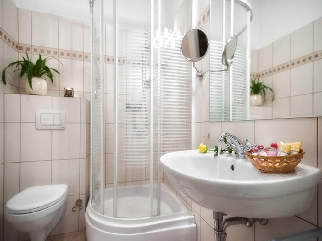 Triple room with two seperate bedrooms