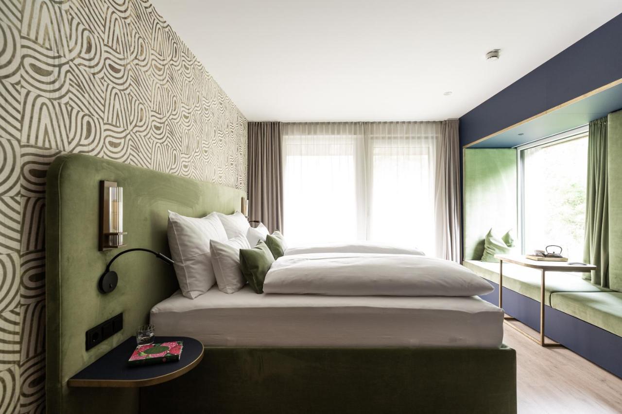 Doppelzimmer mit Poolblick