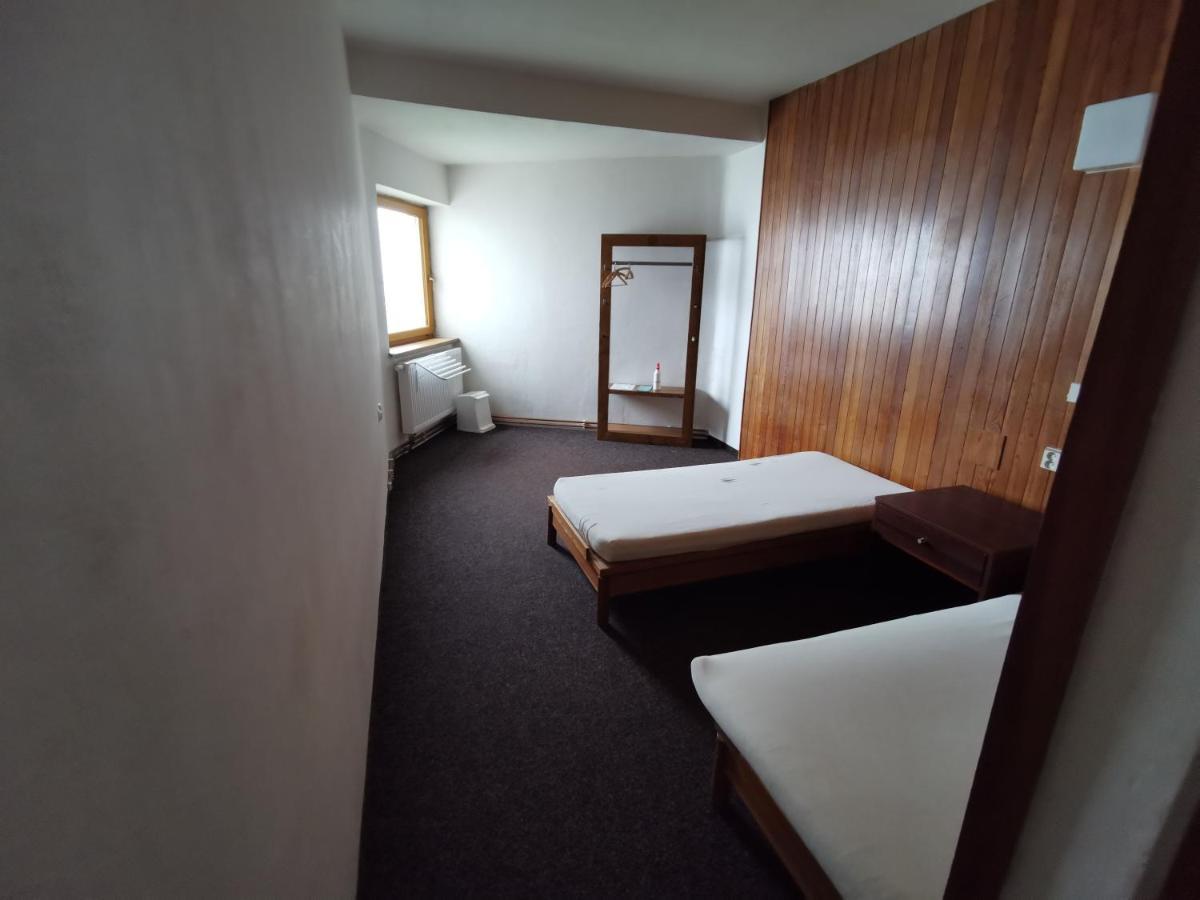 Bett im gemischten Schlafsaal mit 4 Betten