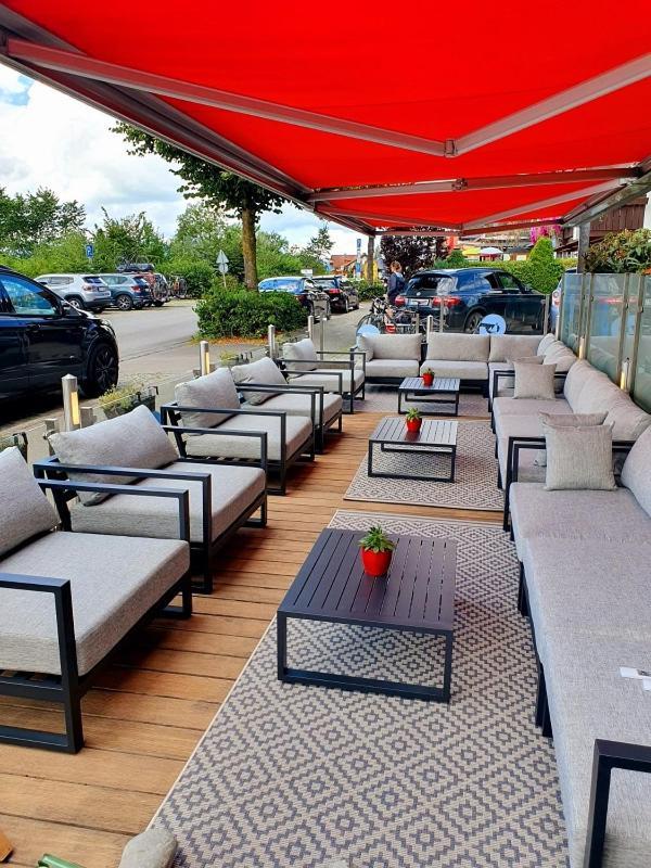 Doppelzimmer mit Terrasse im Untergeschoss