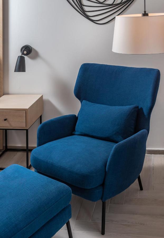 Superior Zimmer mit Meerblick und Balkon – modernes Gebäude