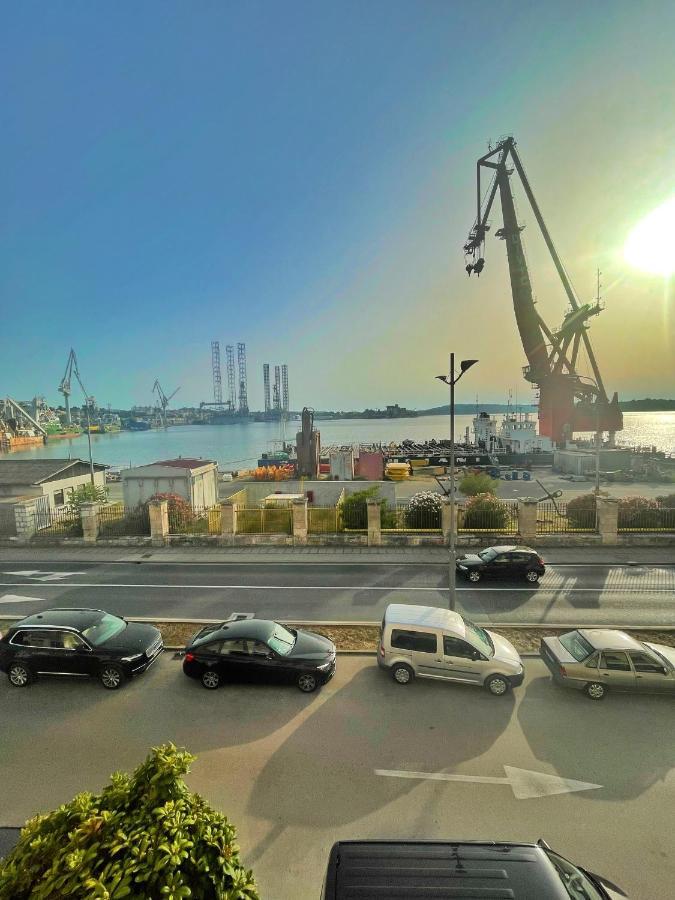 Dreibettzimmer mit Meerblick