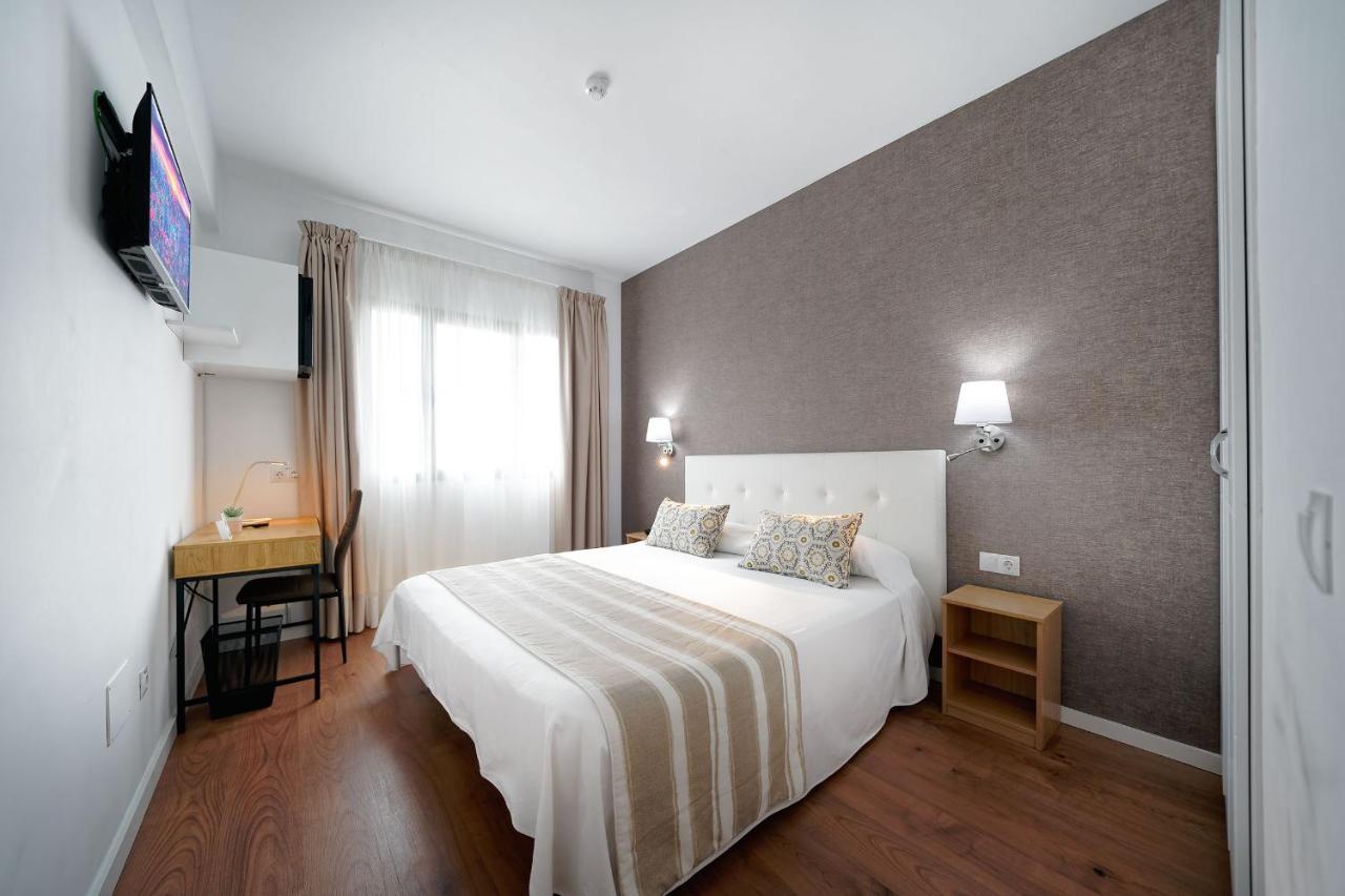 Doppel-/Zweibettzimmer mit Meerblick