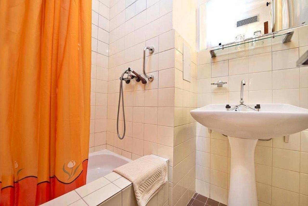 Zweibettzimmer