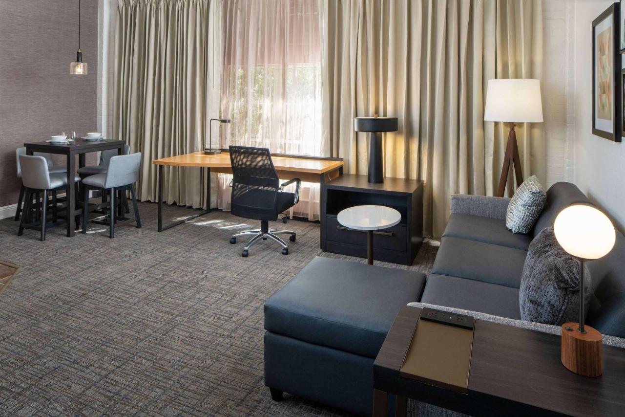 Two Bedroom Suite Two Queen Beds