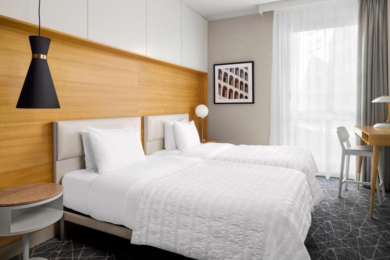 Größeres Deluxe Zweibettzimmer