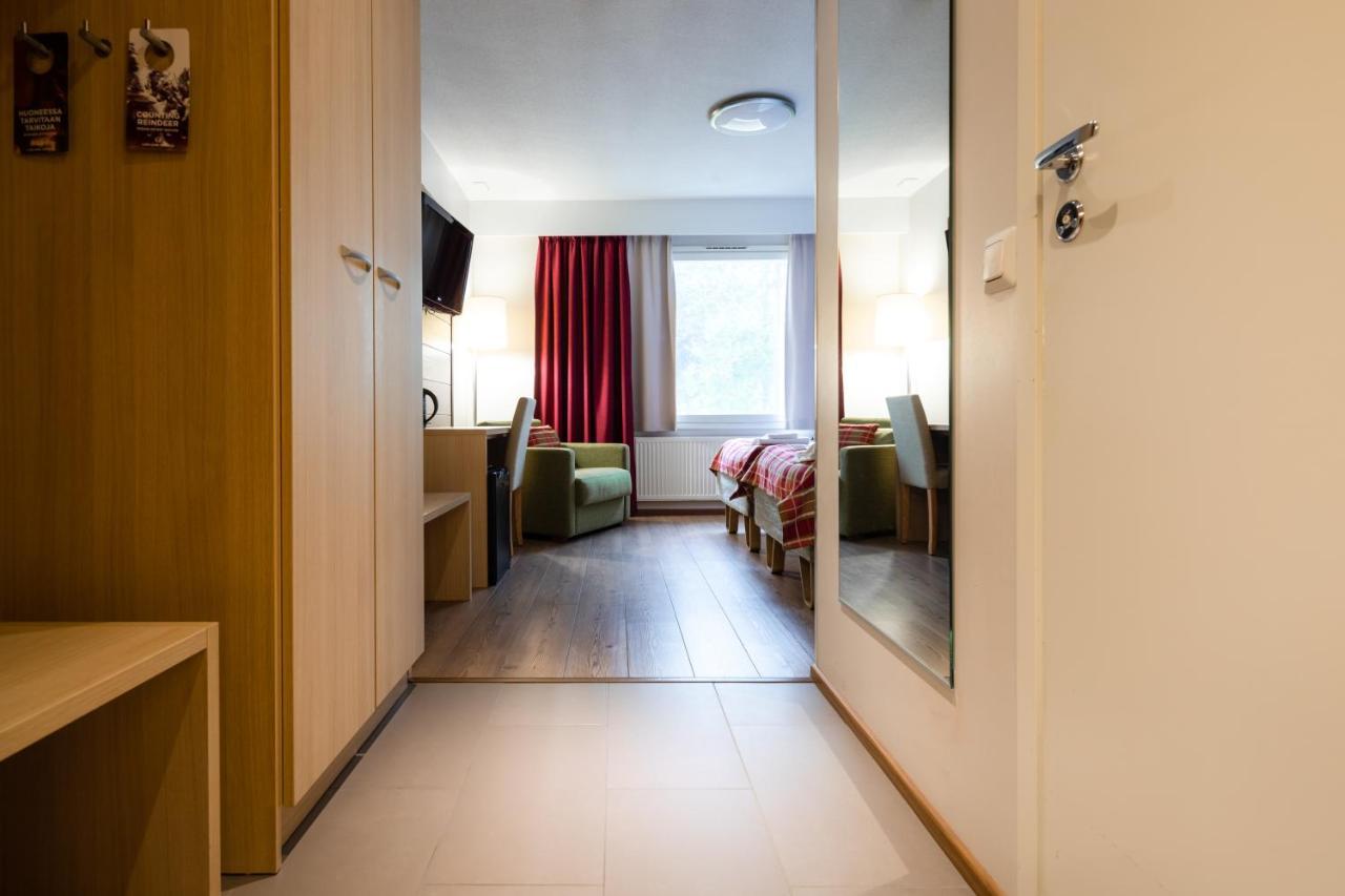 Zweibettzimmer mit Sauna