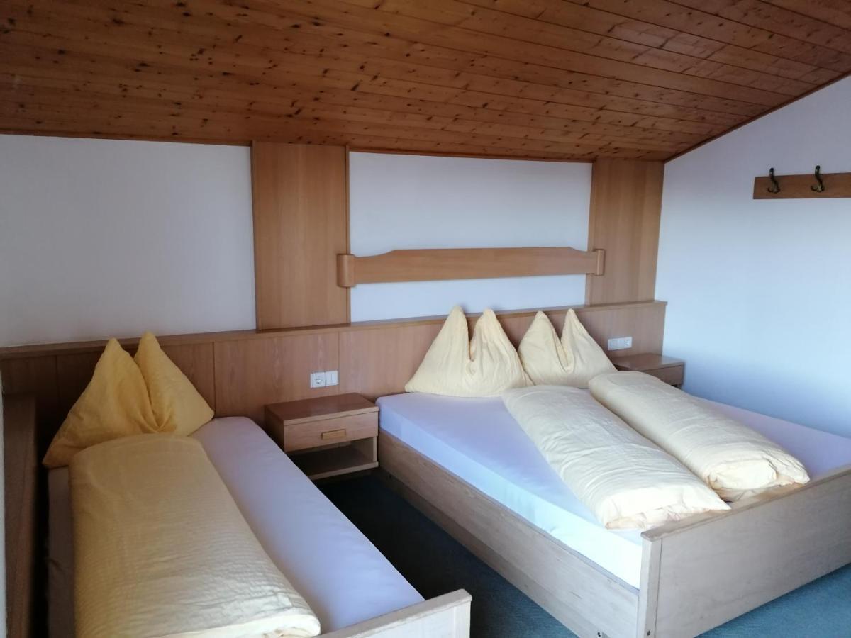 Dreibettzimmer