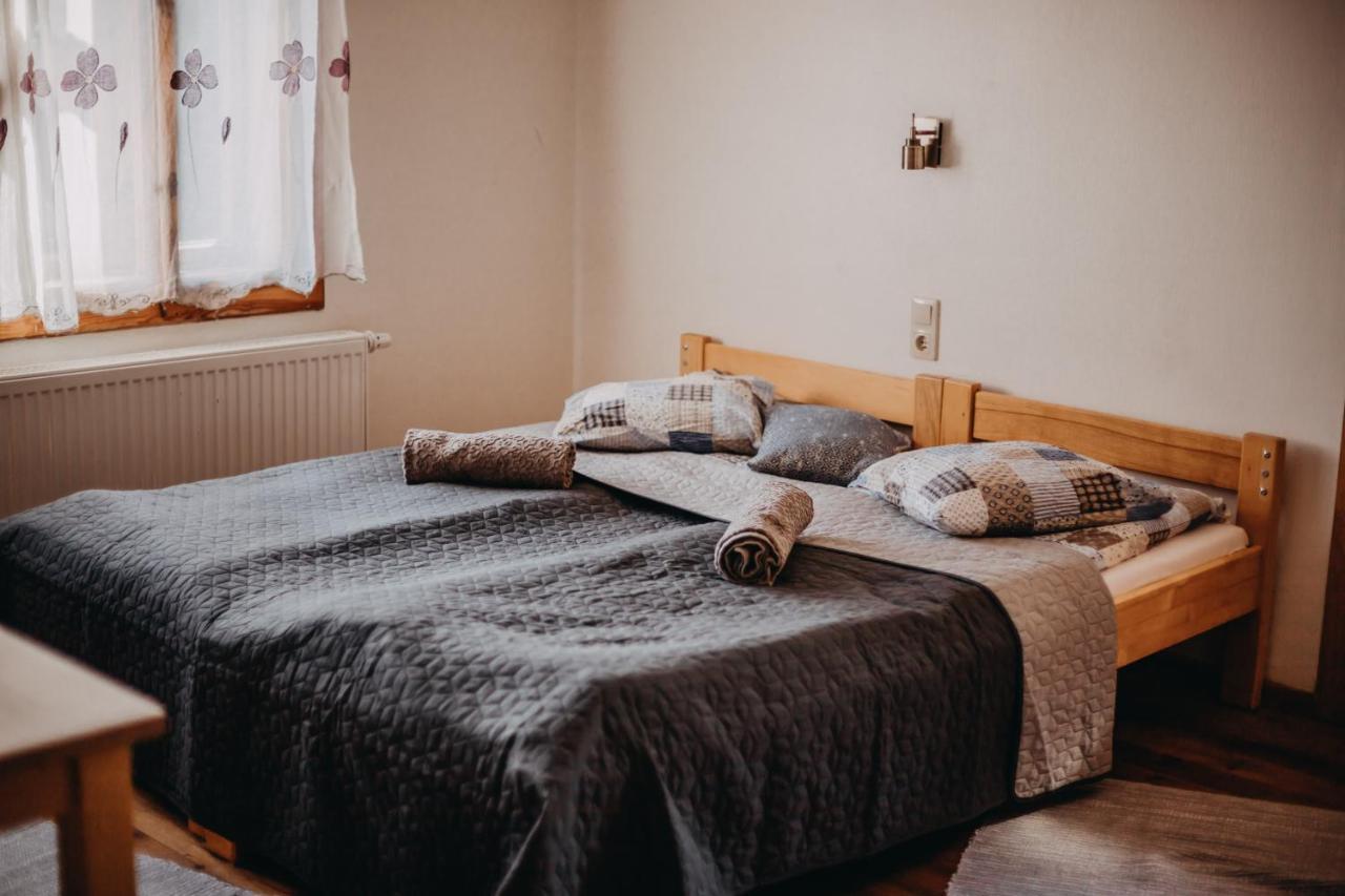 Vierbettzimmer mit Bad und Terrasse