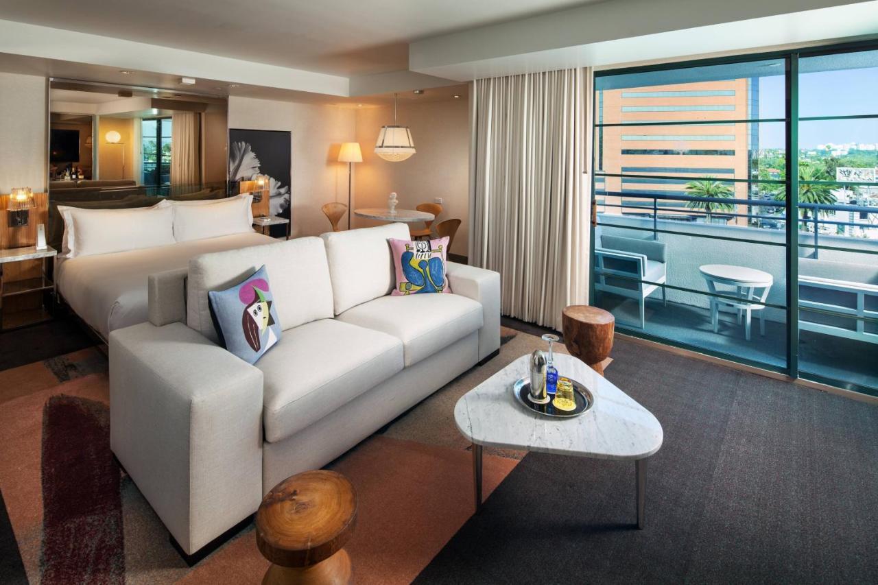 Suite mit Balkon und Kingsize-Bett
