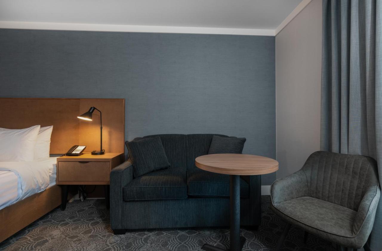 Suite mit 1 Kingsize-Bett und 2 Queensize-Betten