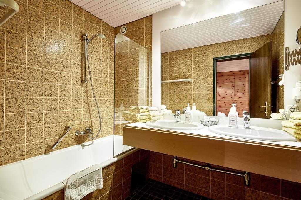 Economy Doppelzimmer mit Balkon