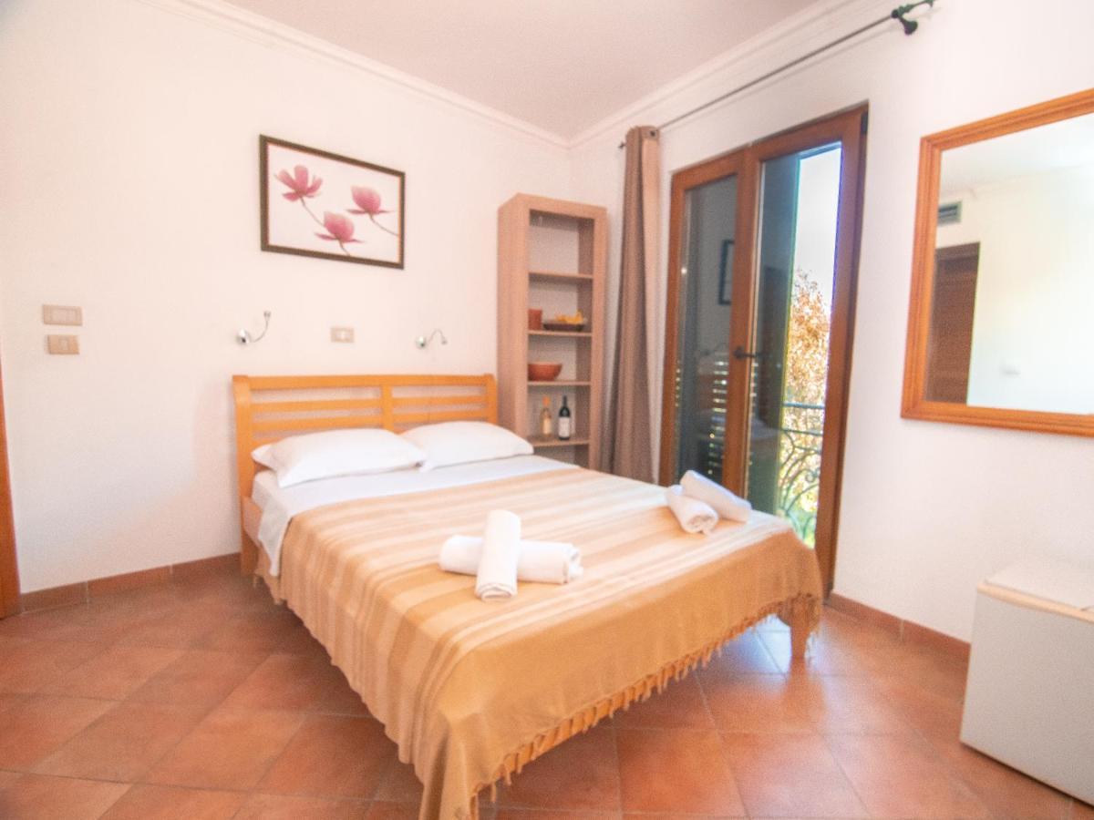 Doppelzimmer mit Balkon