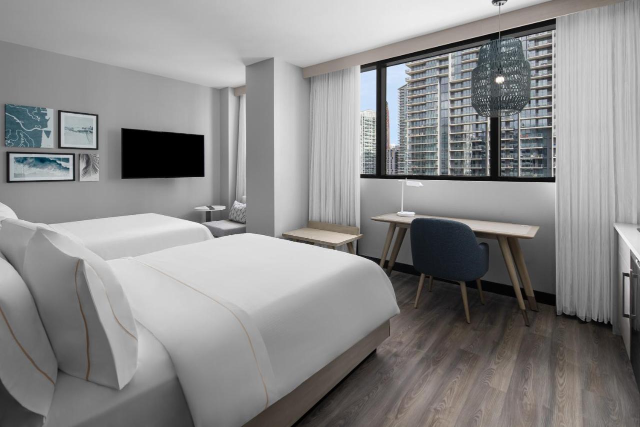 Queen Studio with City View - Hearing Accessible