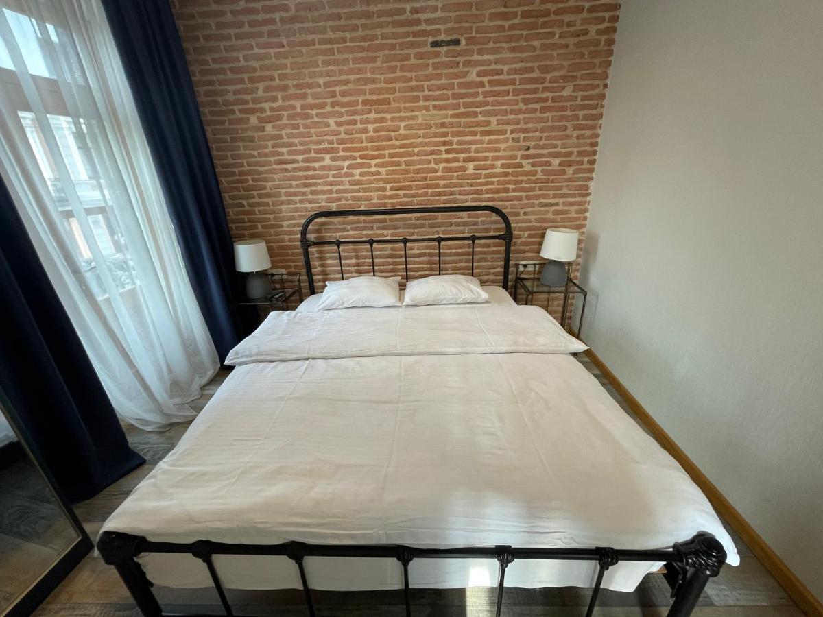 Apartment mit Balkon