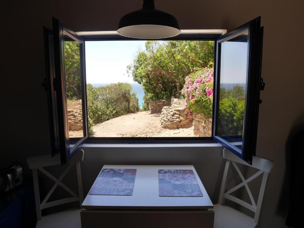 Studio mit Gartenblick