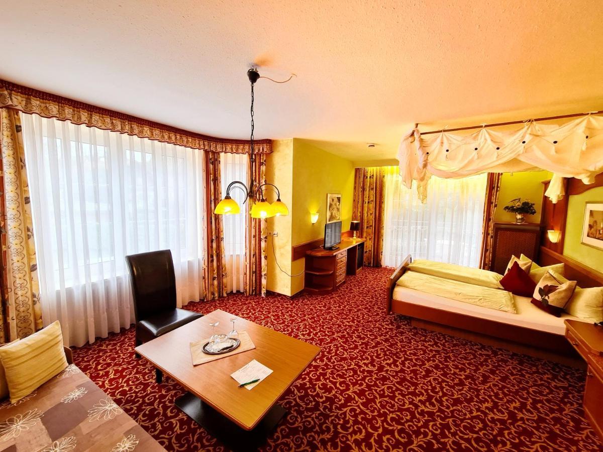 Deluxe Doppelzimmer mit Gartenblick