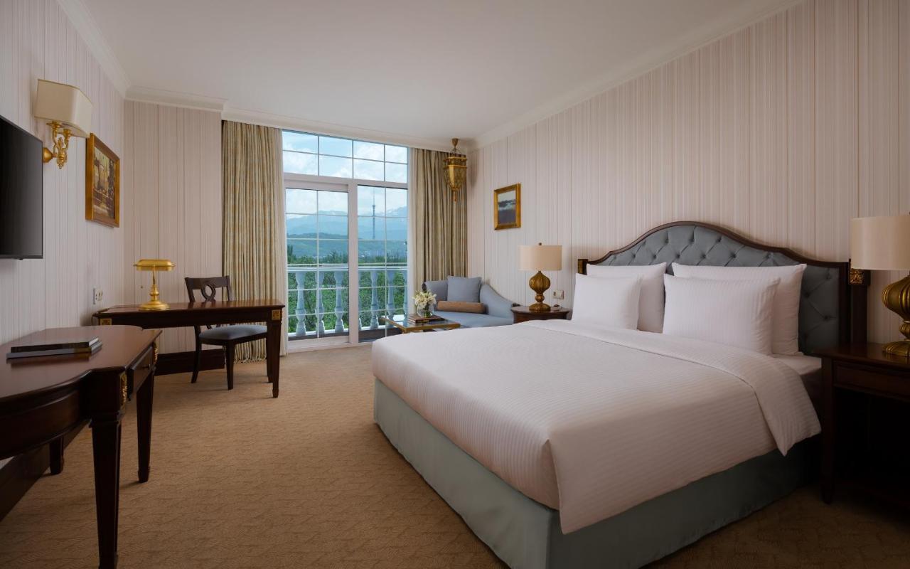 Superior Zimmer mit Kingsize-Bett