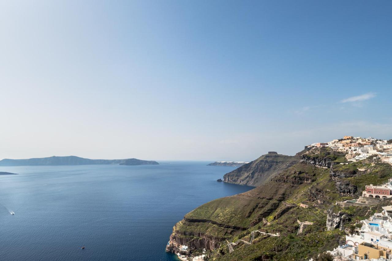 Superior Doppelzimmer mit Balkon und Blick auf die Caldera und den Vulkan