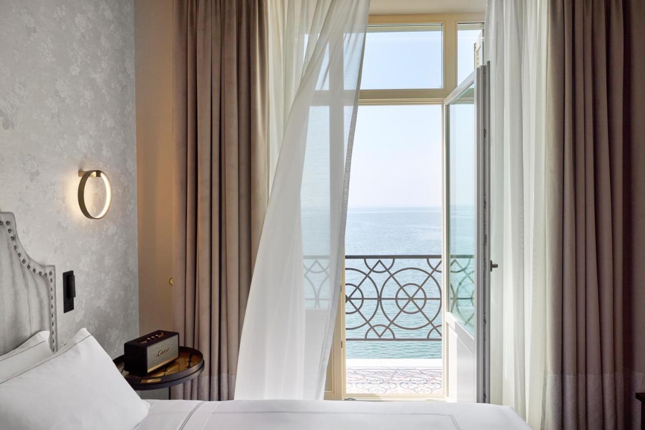 Junior Suite am Meer mit Balkon