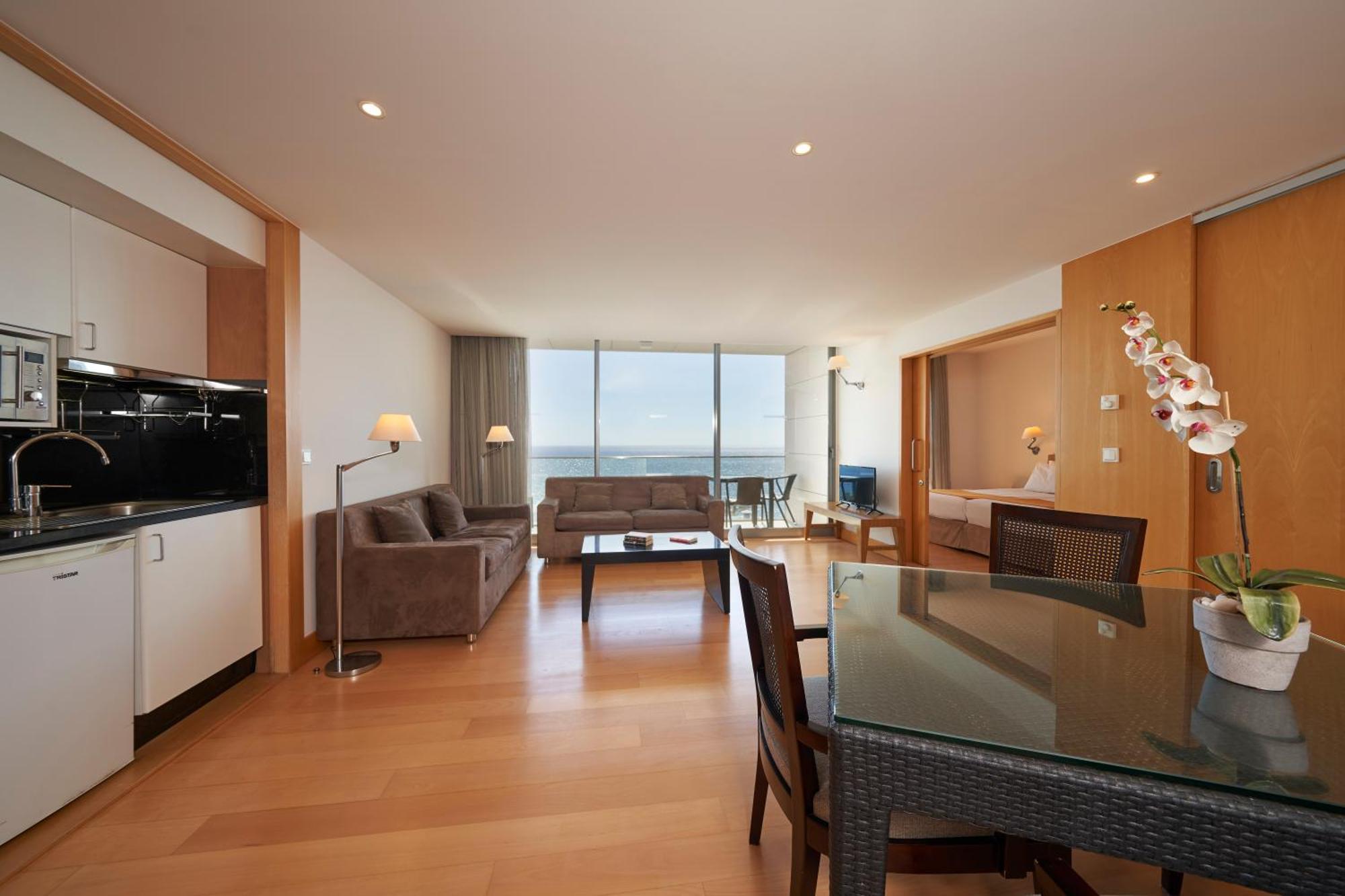 Premium Apartment mit Meerblick (4 Erwachsene)